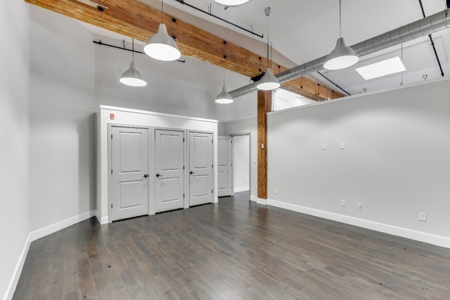 Photo - 1822 E Glenwood Ave Unidad 143A