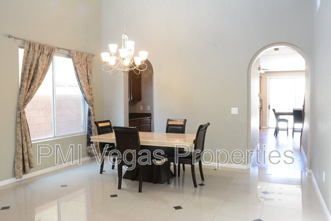 Photo - 11631 Suburban Rd