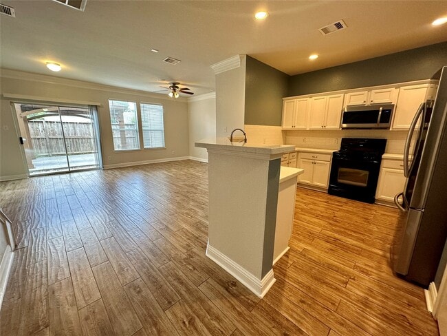 Photo - 16130 Limestone Lake Dr