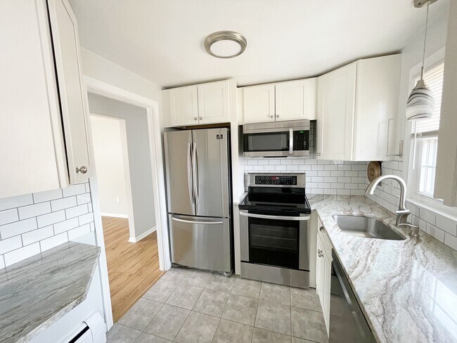 Photo - 39 Brewster Rd Unit C