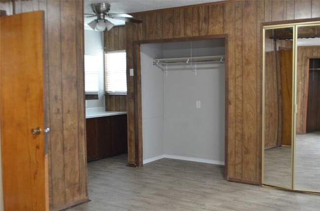 Photo - 2020 Gage Rd