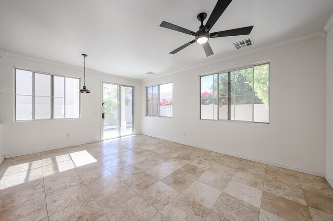 Photo - 337 W Mountain Sage Dr