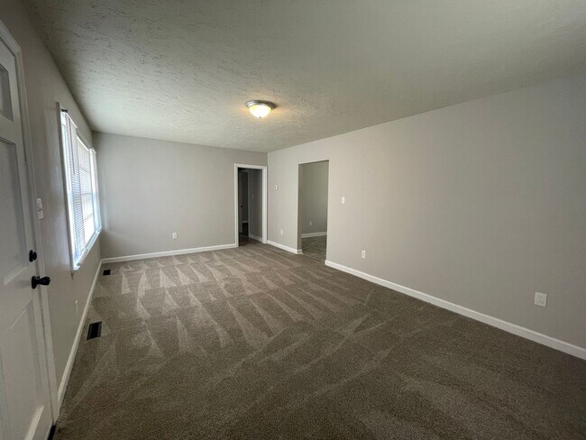 Photo - D & M Apartments Unit 836-B Old Grantham Rd.