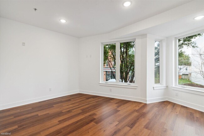 Photo - 2 br, 1 bath Triplex - 2554 FRANKFORD AVE ... Unidad 2