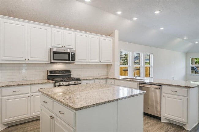 Photo - 3316 Amerigo Pl