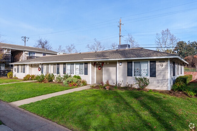 Clayton Crossing Apartments