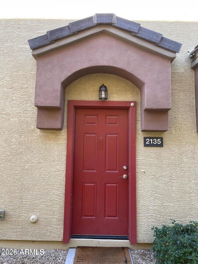 2150 W Alameda Rd
