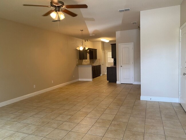 Photo - 334 Princess Place