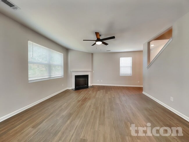 Photo - 1008 Eldon Ln