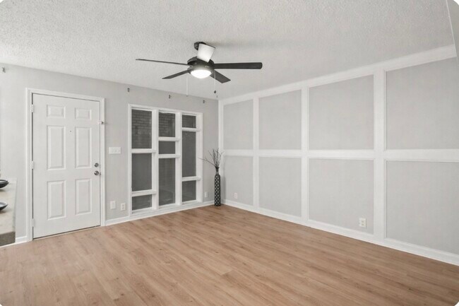 Photo - 3502 Burlington St Unidad 3