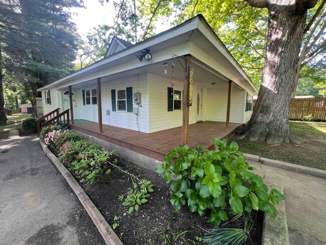 Photo - 20545 Adkins Rd