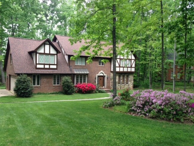 Fabulous 4BR 2.5BA Home on 1.25 Acres - Fabulous 4BR 2.5BA Home on 1.25 Acres