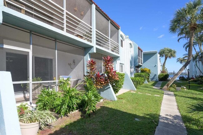 Photo - 1430 S Lakeside Dr Unidad 22 Rental