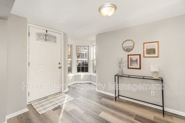 Photo - 28 W Main St