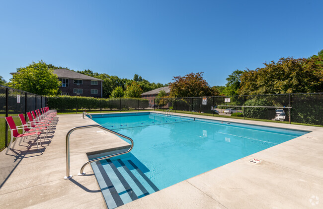 Building Photo - Meadow Lane Apartments