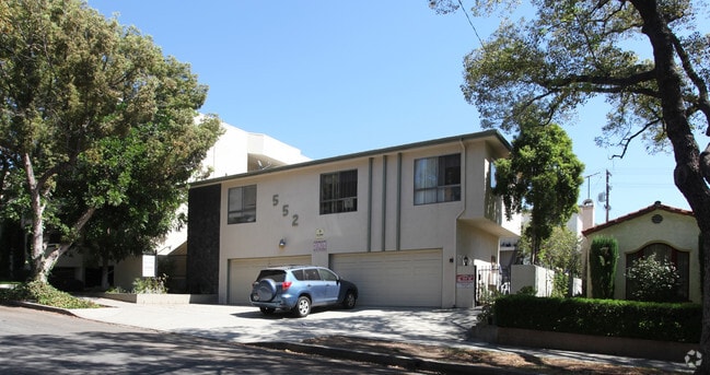 Primary Photo - 552 E San Jose Ave