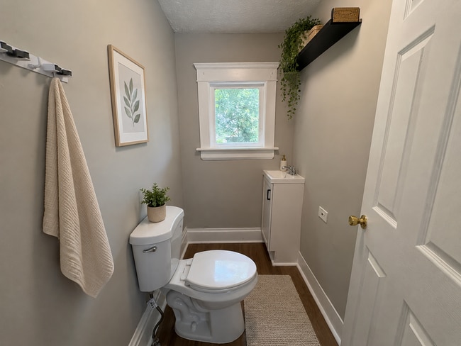 Photo - Large 5-Bedroom Akron Rental with Formal Dining Room and Full Basement