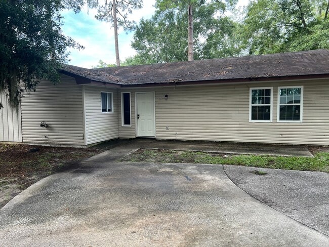 Photo - 131 Cherokee Cir