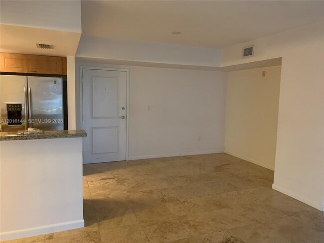 Photo - 1555 N Treasure Dr Unidad 506