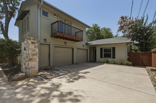 Photo - 1315 W Anderson Ln.