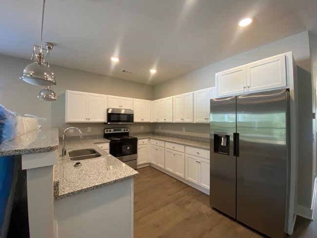 Photo - PRE-LEASING FOR AUGUST 2026! NEW CONSTRUCT...