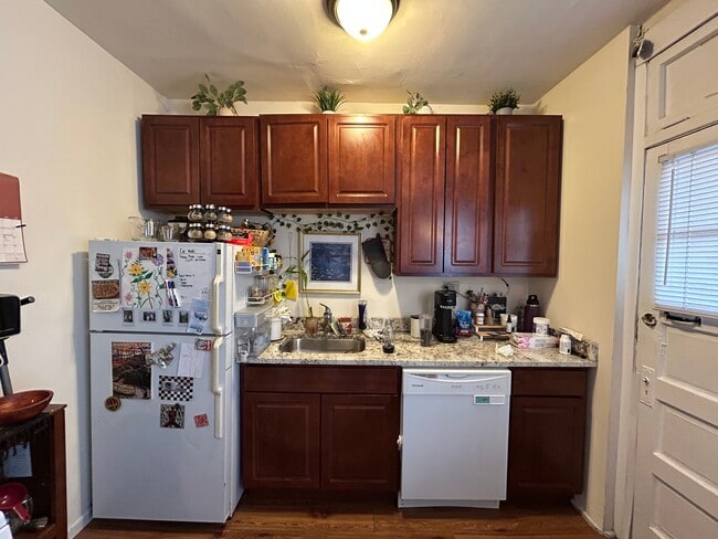 Photo - 2555 W Eastwood Ave Unit 3