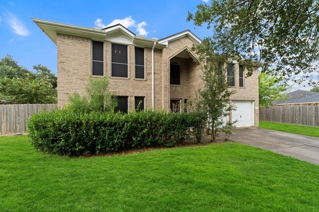 Building Photo - 1835 Taylor Creek Dr Rental