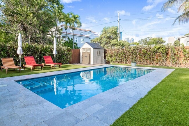 Photo - 632 SW 8th Ave