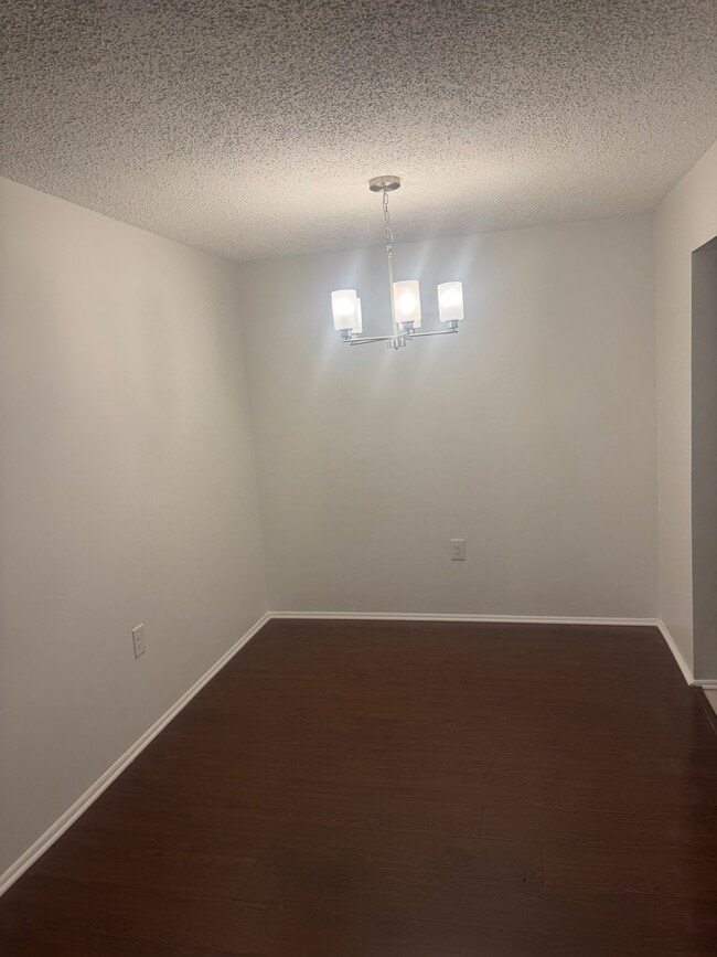 3807 Swann Rd Unit 101