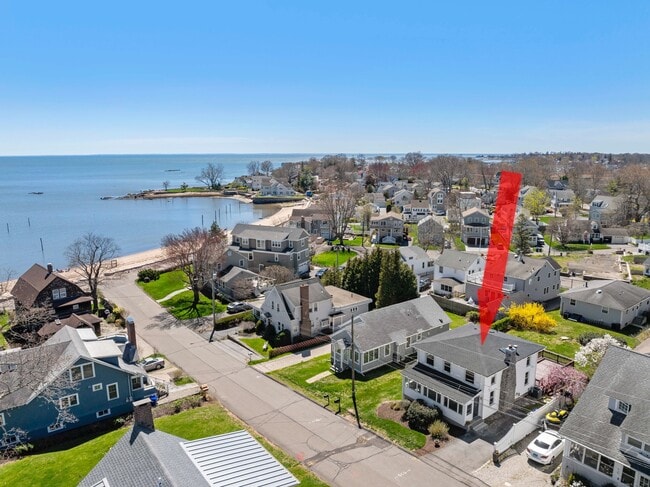 Building Photo - 14 2nd Ave