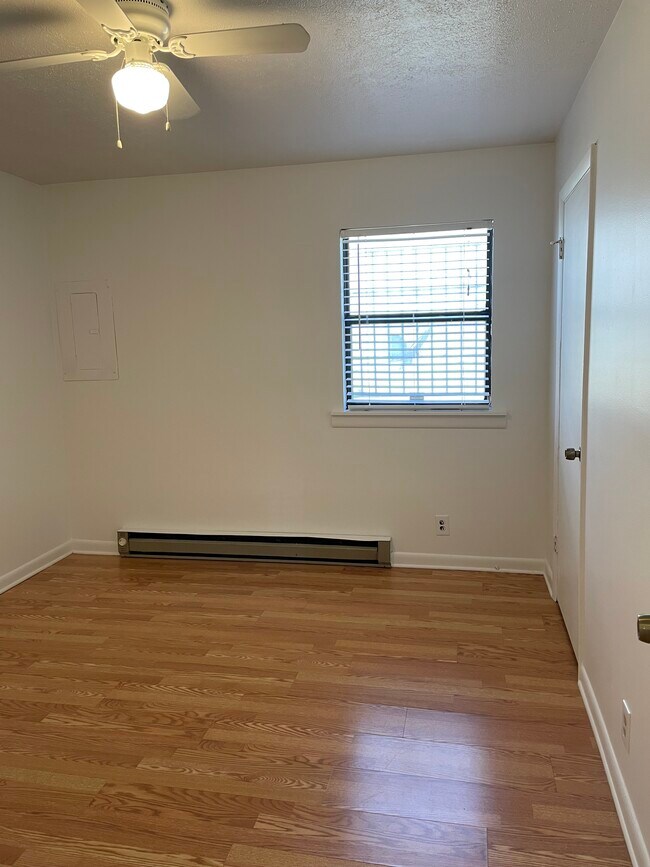 1012 Ozark St Townhome For Rent in Nashville, TN