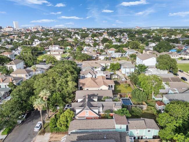 Photo - 3529 Avenue M