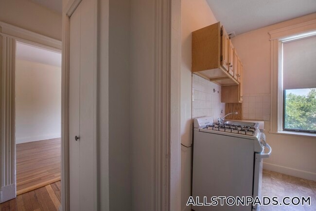 Photo - 1160 Commonwealth Ave Unidad 48