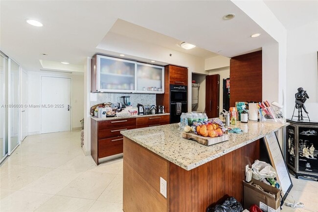 Building Photo - 1830 S Ocean Dr