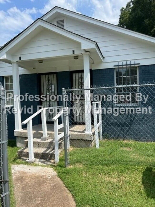 Building Photo - 1210 N Evergreen St Unit 1210 #2