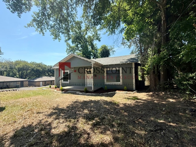 Photo - Newly Renovated 2 Bedroom, 1 Bathroom Home!