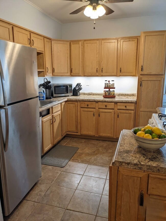 Photo - 5648 Phillips Ave