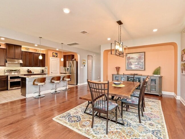 Photo - 1067 Toltec Trail