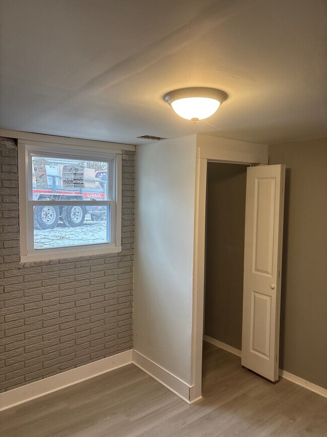 Photo - 1453 Diplomat Ln