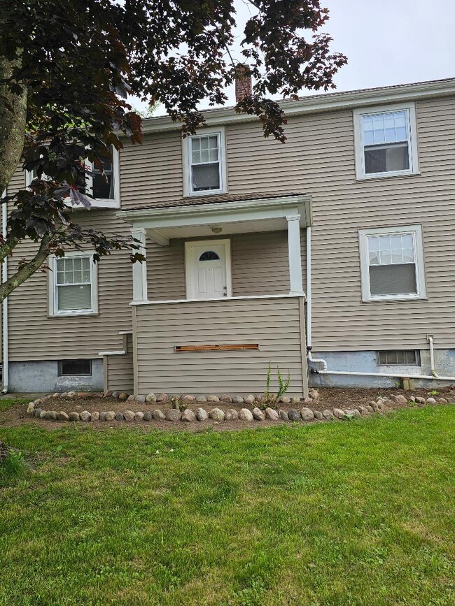 Photo - 192 Bayside Ave Apartments Unit 1