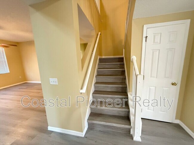Photo - 10337 Stratford Pointe Ave