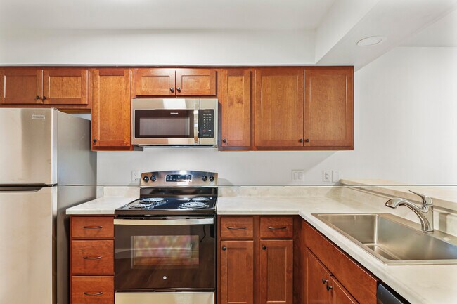 509 S Perry Pkwy, Oregon, WI 53575