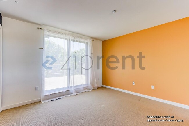 Photo - 403 Liquid Sugar Dr