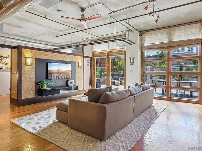 Building Photo - 877 Island Ave Unit 211 Rental