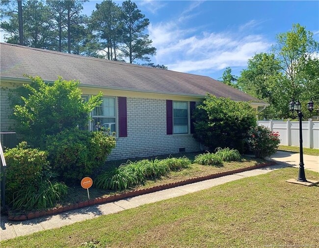 Photo - 915 Bashlot Pl