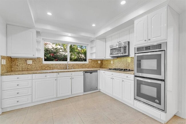 Photo - 8201 Clemens Ave