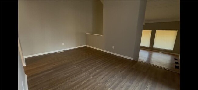 Photo - 2563 Terrace Trail