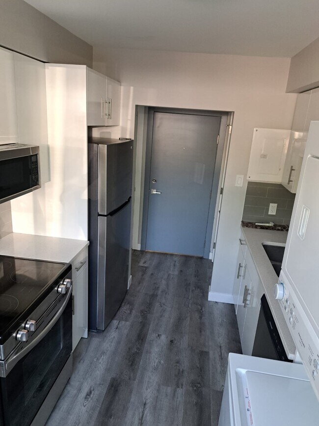 Photo - 11110-68 68 Ave NW Unit 13