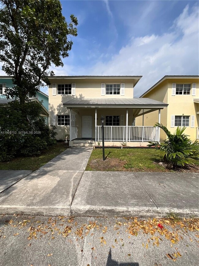 Photo - 435 NW 19th Ln