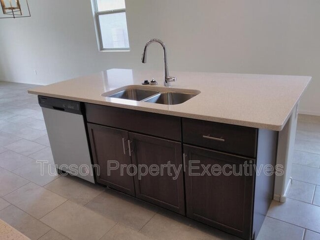 Photo - 10683 W Dickerson Dr